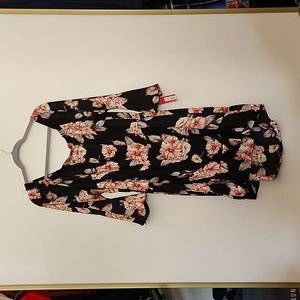 Xhilaration black floral dress with pockets